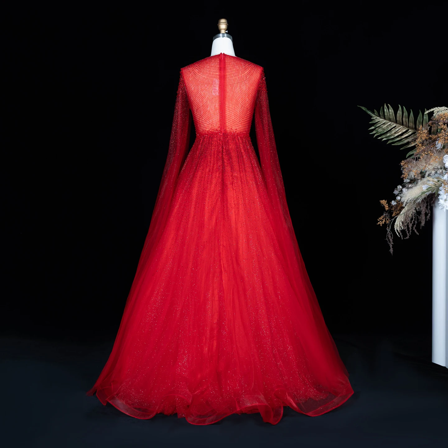 Sharon Said Luxuriöses Braunes Abendkleid mit Rundhalsausschnitt, Langen Transparenten Cape-Ärmeln und Schwer Perlenbesetztem Dubai-Formal-Partykleid SS059 Maßanfertigung – Detail 10