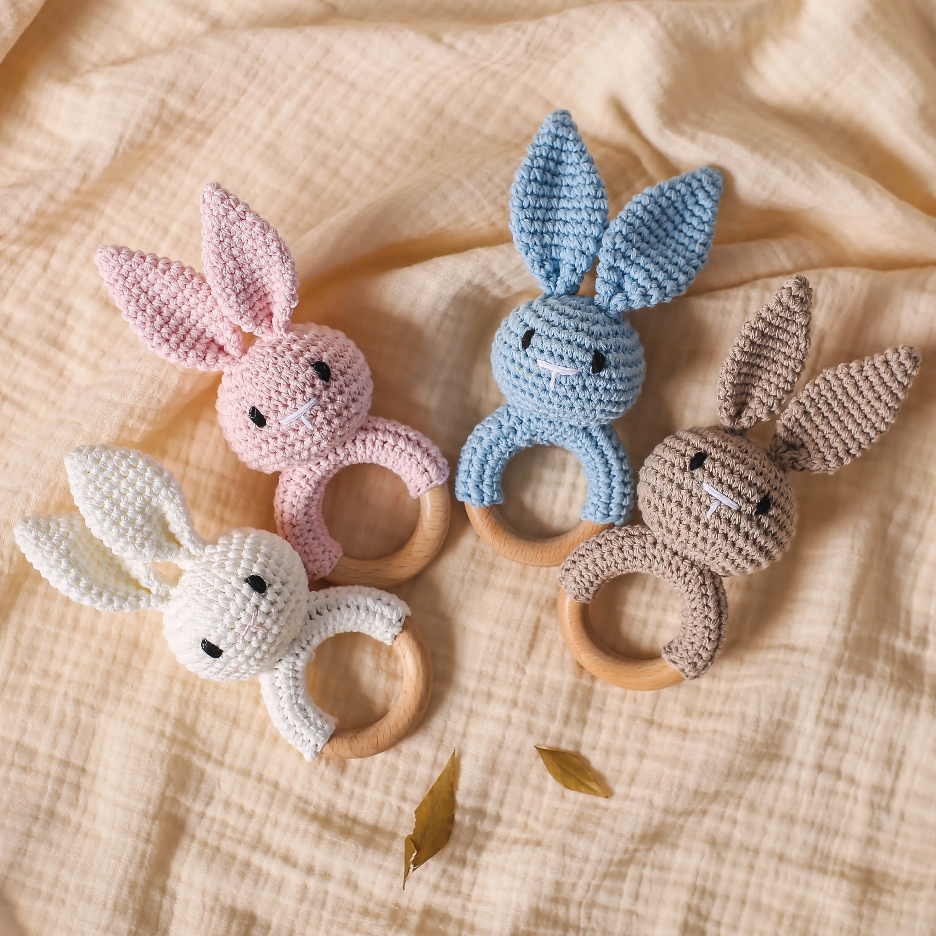 Handmade Crochet Bunny Rattle,Easter Baby Toys 0 12 Months,Four Color Rabbit Rattle Soft,New born Gifts Baby Teething Toys
