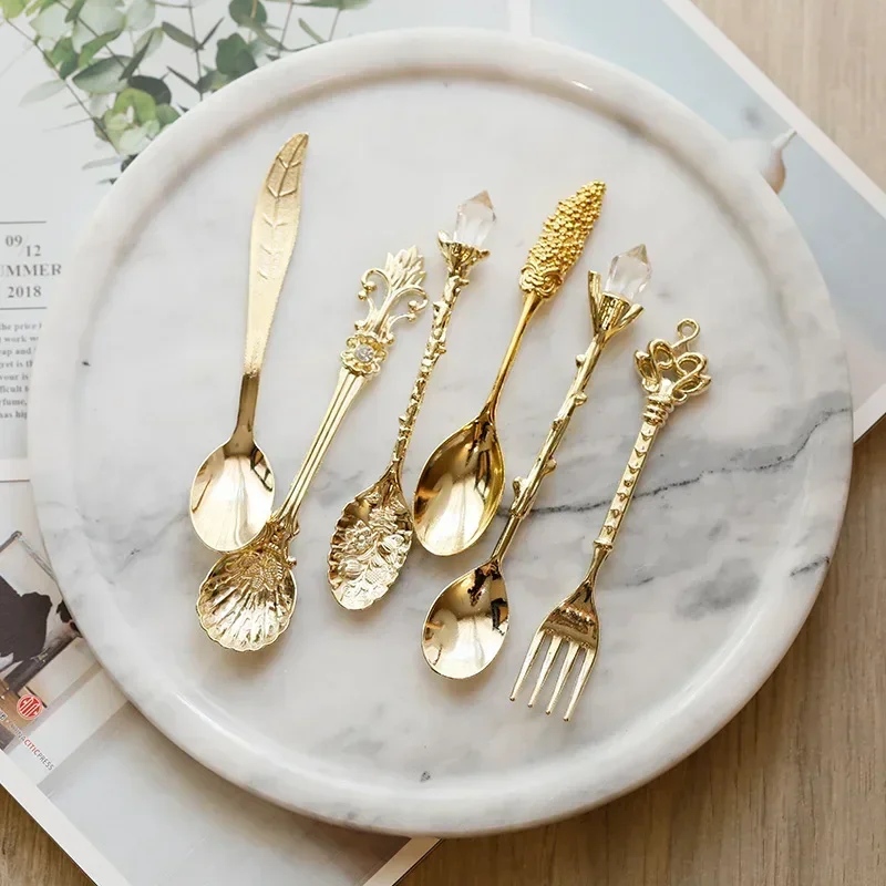 6-Piece Retro Palace-style Coffee Spoons Ideal for Ice Cream Jam Desserts Crystal-tipped Tableware Great for Gifts and Crafts