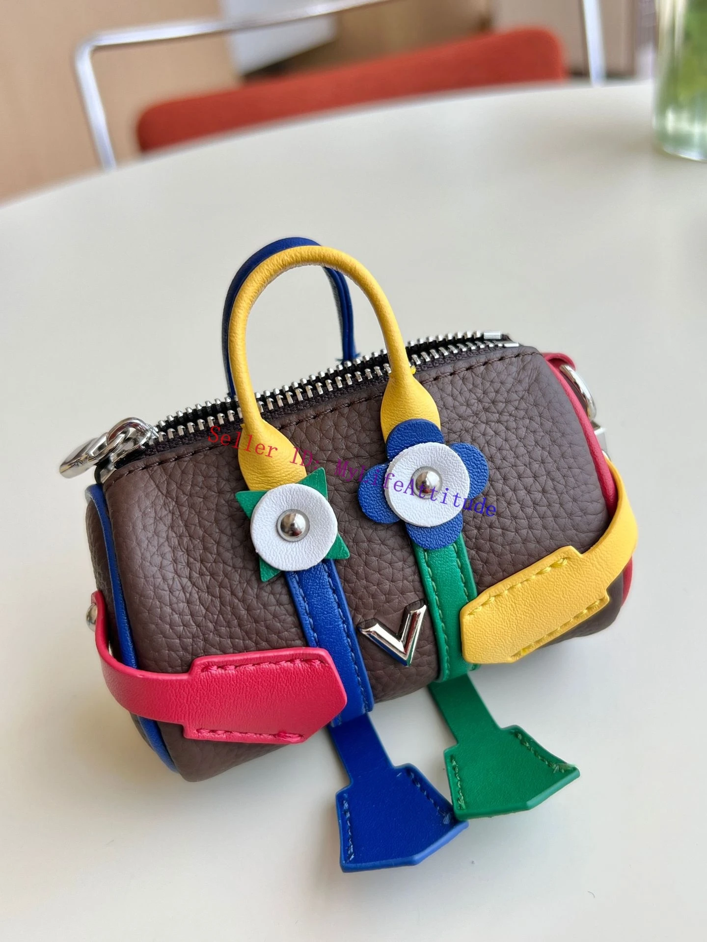 جلد حقيقي جميل روبوت سريع حقيبة سحر حلية لحقيبة اليد على ظهره سيارة محفظة المفاتيح 4 ألوان