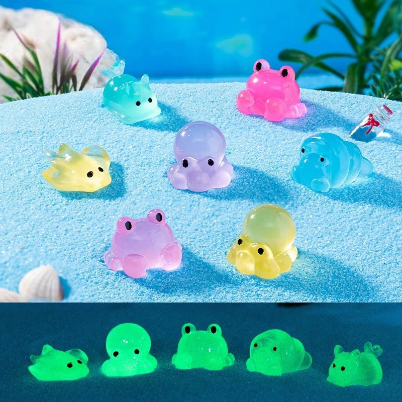 Mini Luminous Resin Whale Glow In The Dark Miniature Ornament Tiny Octopus For Fish Tank Garden Dollhouse Accessories