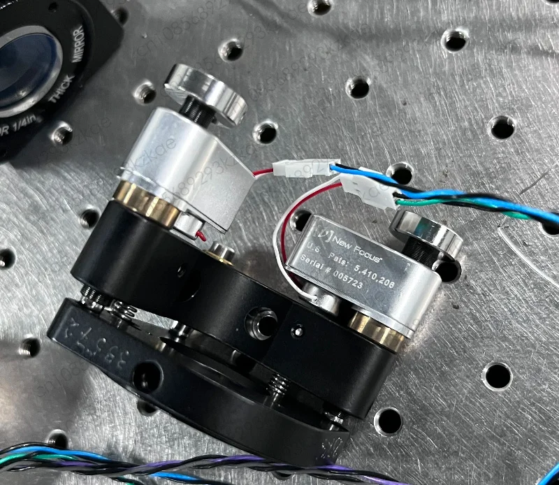 1PCS electrically adjustable frame Picomotor beam of light pointing, laser, piezoelectric actuator nm