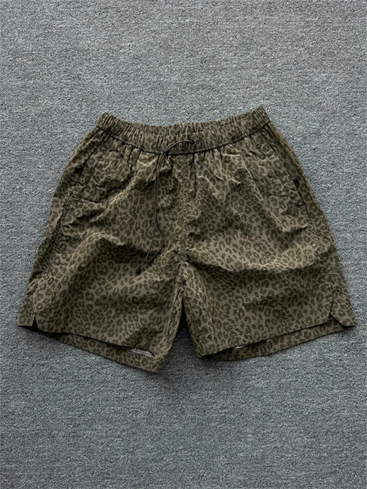 

Мужские рта из ледяного шелка с камуфляжным леопардовым принтом, летние тонкие пляжные повседневные брюки «пять четвертей», удобные прямые брюки...