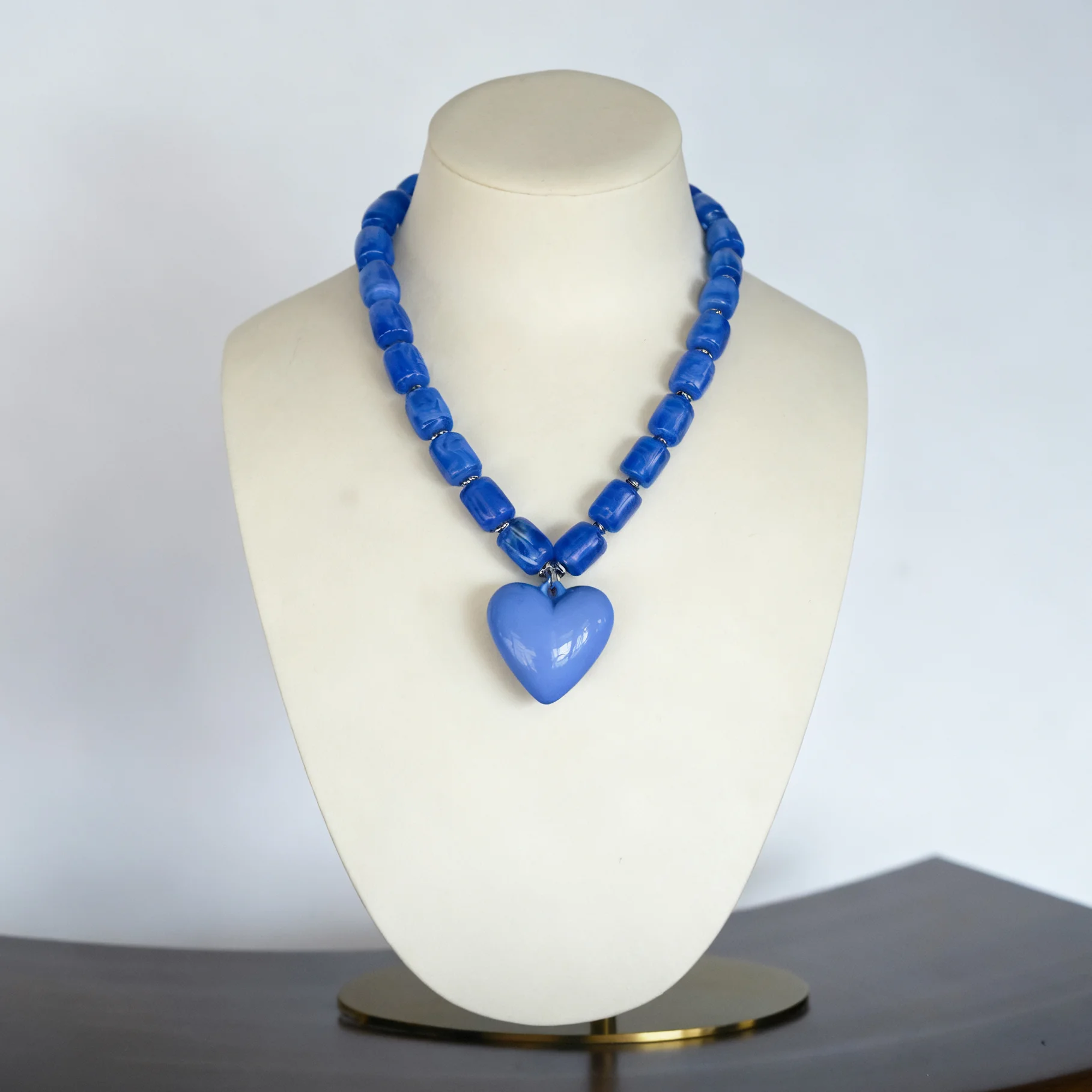 Collana di pesci 2025 Gioielli in acciaio inossidabile Ghia colorata Stile bohémien Festa in spiaggia Pezzo delicato da donna