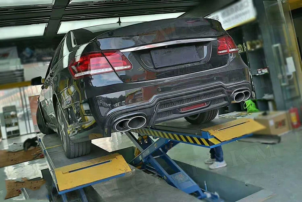 

PP Material Front Rear Bumper lip Spoiler for Mercedes Benz E Class Car Styling Wide Body Kits
