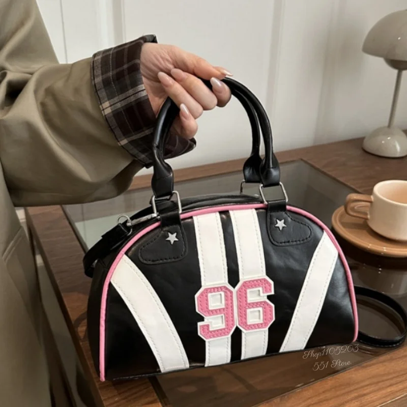 Bolsa decorativa digital estilo esportivo - design clássico com padrão de 96 conchas. Disponível em várias cores. Um item moderno