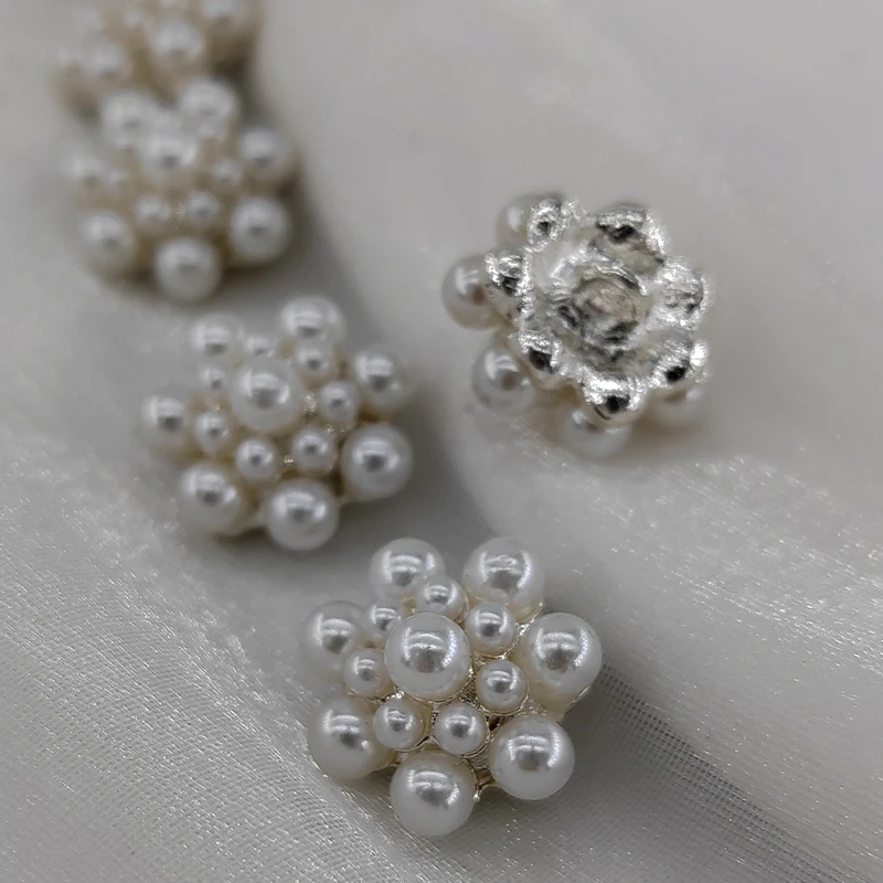 18MM Elegant Pearl Beaded Shank Buttons Of Clothing High Quality Newly Design Flower Fashion Sewing Buttons Accessories DIY