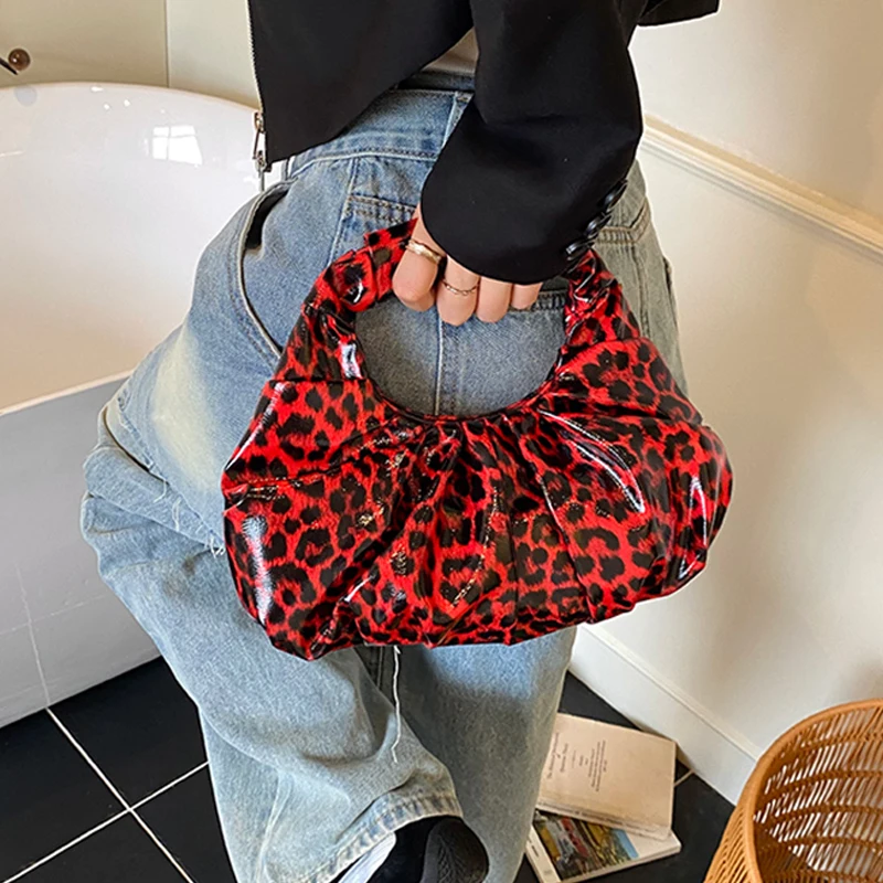 

Fashion Women's Banquet Bag Personalized Leopard Pattern Pleated Cloud One Shoulder Bags Mini Versatile Party Handbags