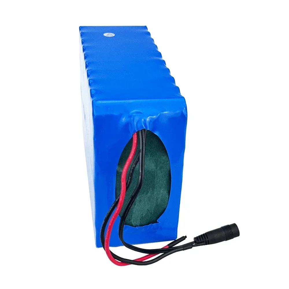 29.4V 34000mAh High Capacity Li-ion Rechargeable Battery 18650 7S10P Battery Pack Built in BMS Suitable for Electric Bicycles