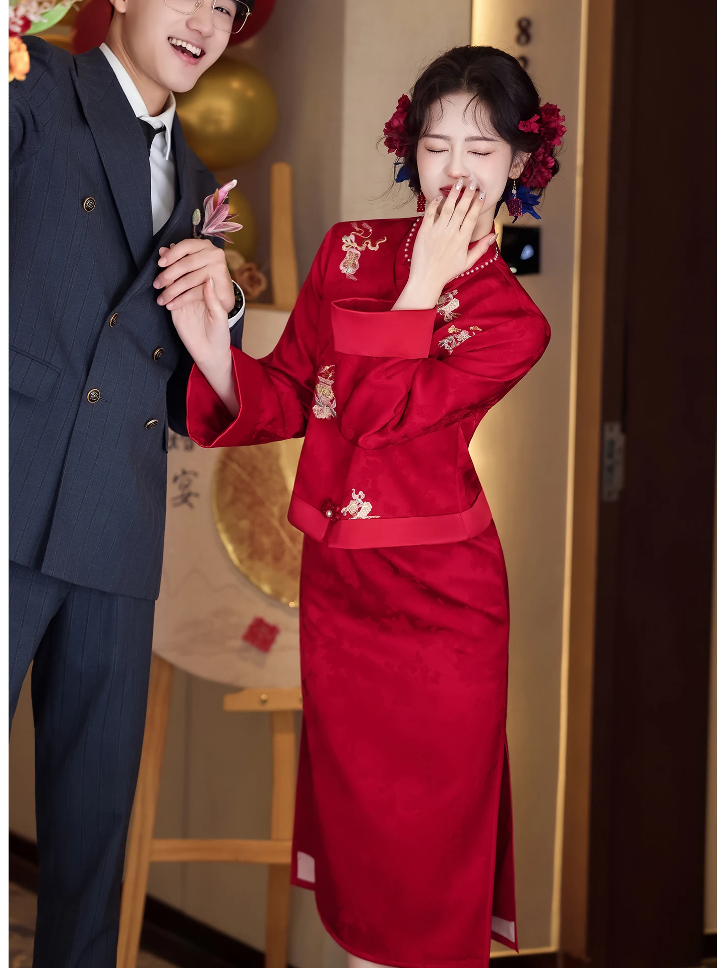 

Красное свадебное платье в китайском стиле, новое, зимнее, с длинными рукавами, средней длины, с цветочным принтом, теплое, для свадебной церемонии