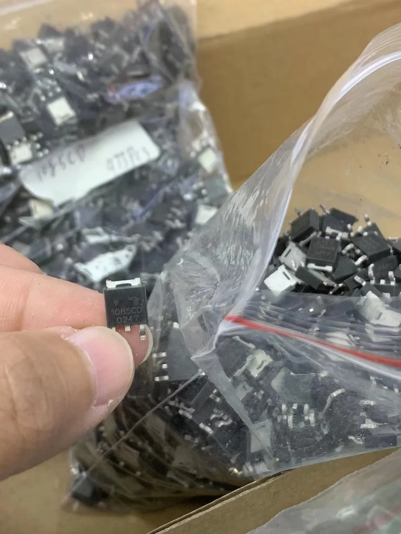 

1085CD （5pcs） BOM matching / one-stop chip purchase original