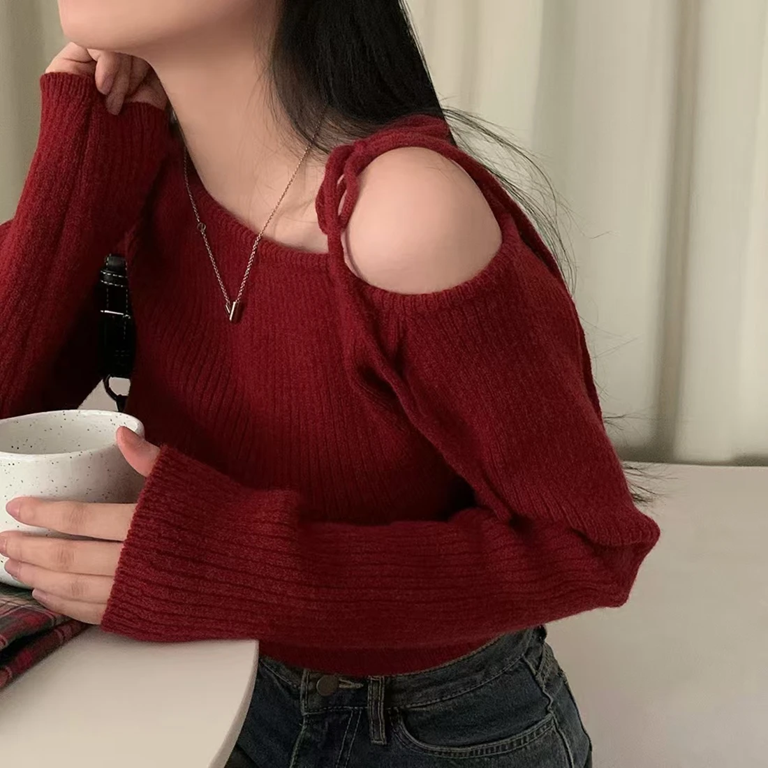 

Red Knitted oulder Bowed Women's Sweater Spring Autumn 2026 New Design Sensation Small ence Top Layer Base Design