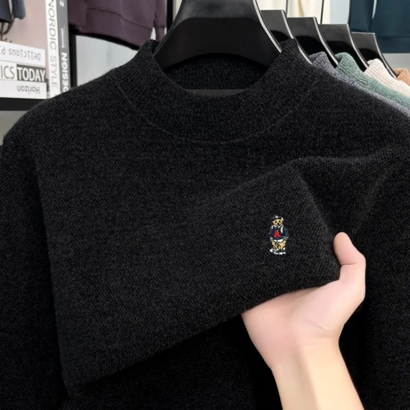 Brand luxury round neck sweater men trendy cartoon bear embroidery winter plush warm comfortable casual quality knitted pullover