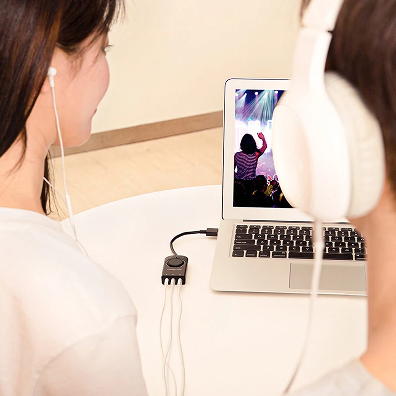 Scheda Audio interfaccia Audio USB adattatore Audio per microfono esterno da 3.5MM scheda Audio per PC Laptop PS4 auricolare scheda Audio USB