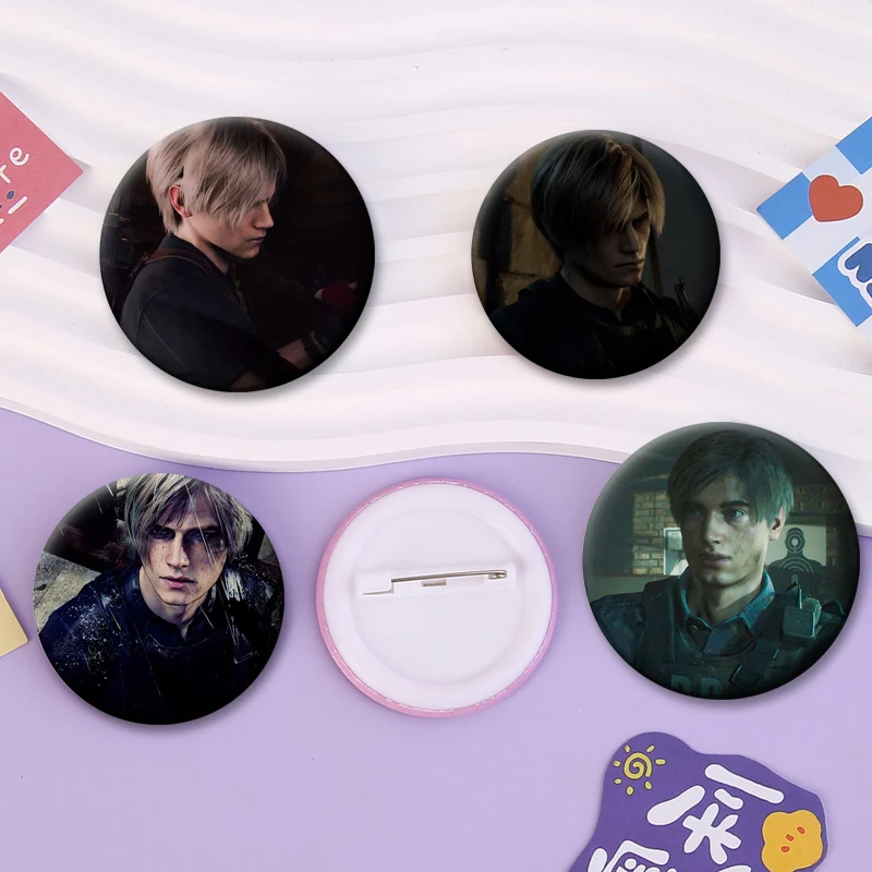 Leon Kennedy Pink and Ada Bow Heart Cute Button Pins Evil Game Creative Brooches Round Tinplate Brooches for Backpack Accessorys