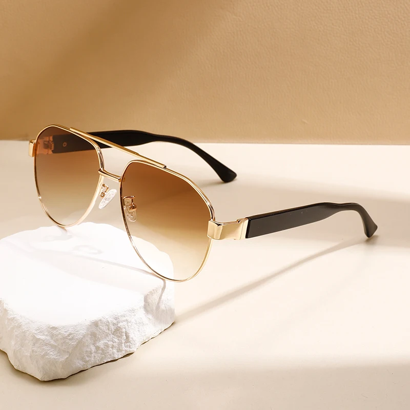 KAMMPT Women Fashion Oversize Decor Hiking Shades Vintage Male Square Sun Glasses Luxury Brand Design Pilot Gradient Sunglasses