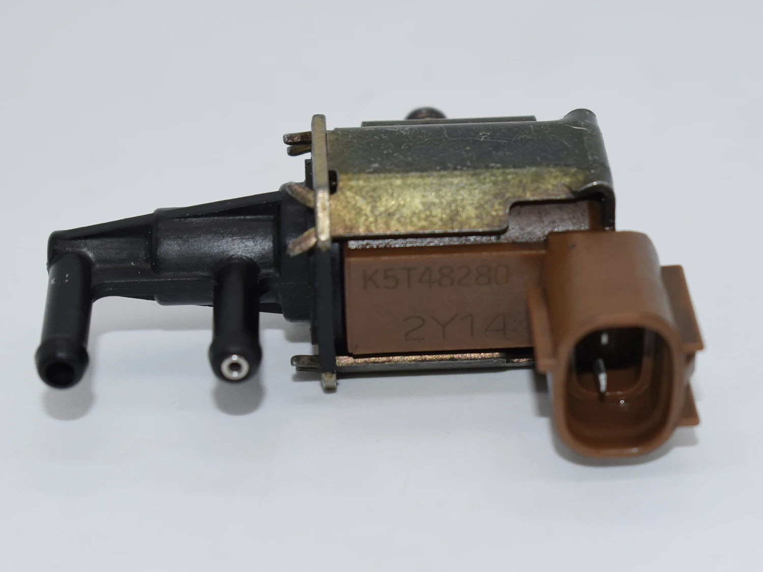Vapor Vasilha Válvula solenóide de controle de purga K5T48280 MR212636 para Mitsubishi Legnum VR4 Estate EVO 7 Lancer Evolution
