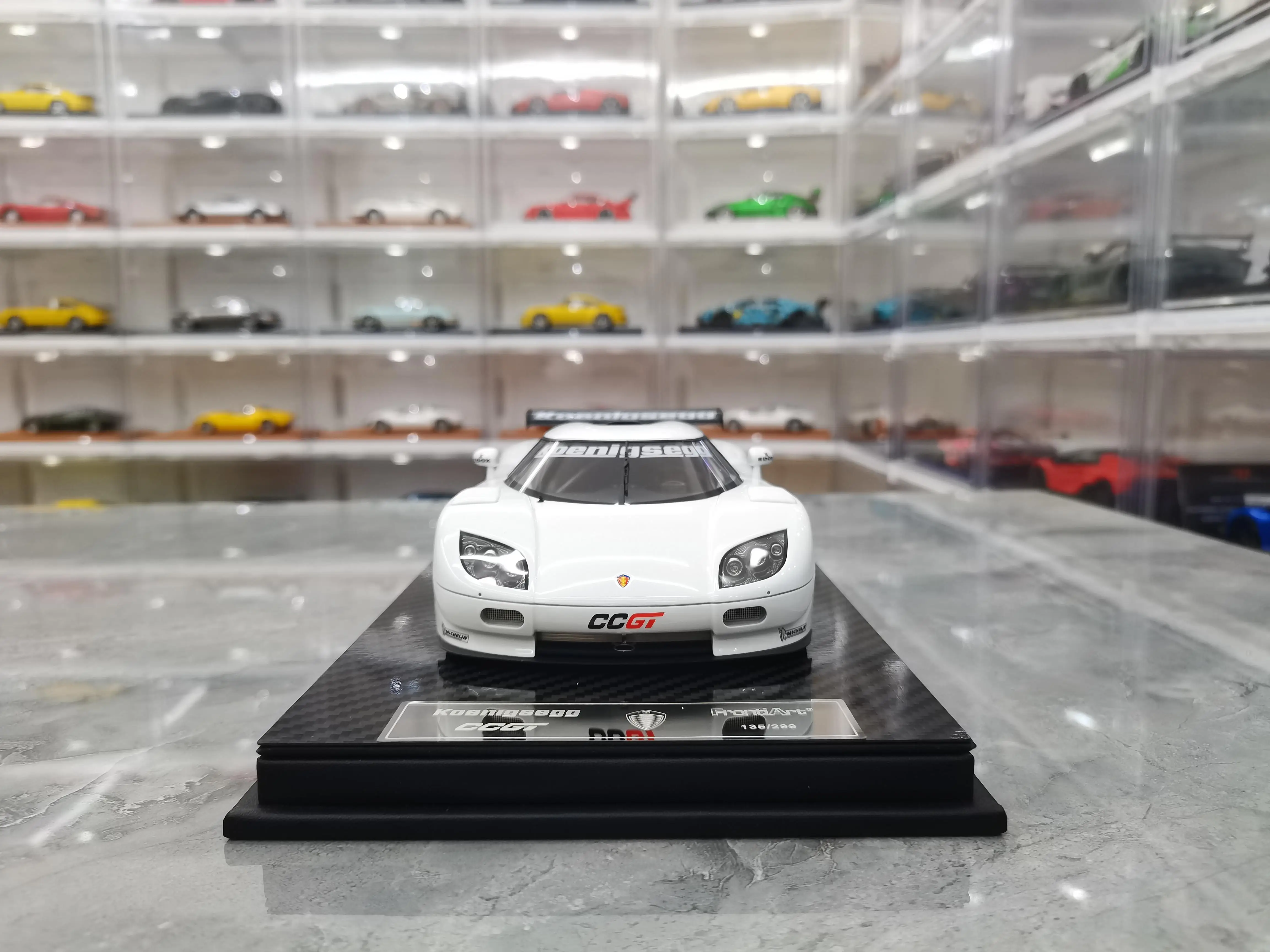 Frontiart 1:18 CCGT White Limited 299 Pcs Limited Edition Simulation Resin Static Car Model Toys Gift