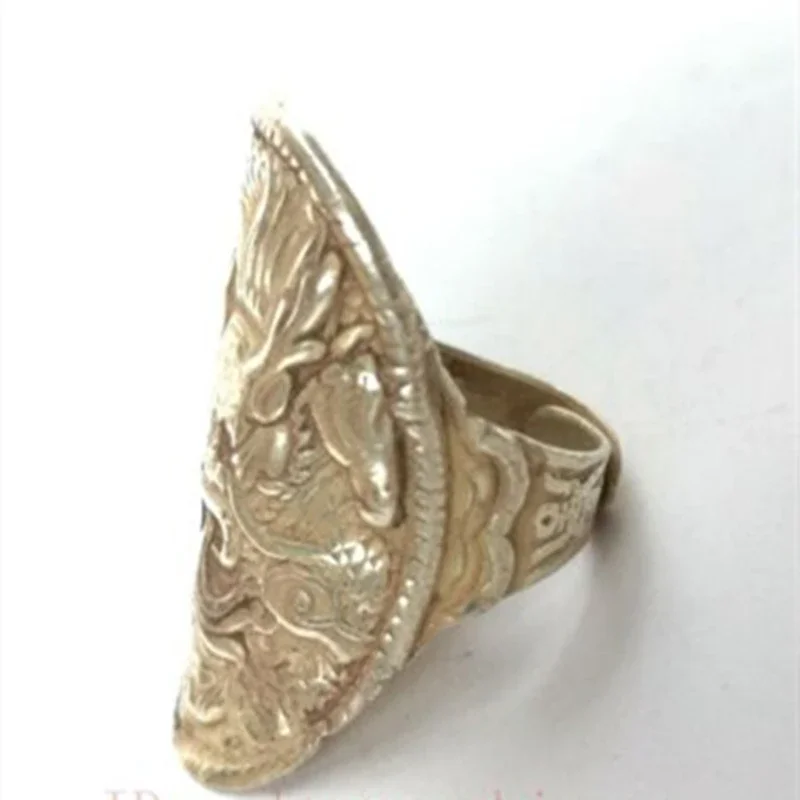 Chinese Tibet Silver Handmade Dragon Statue Ring Old Ornament Gift Collection