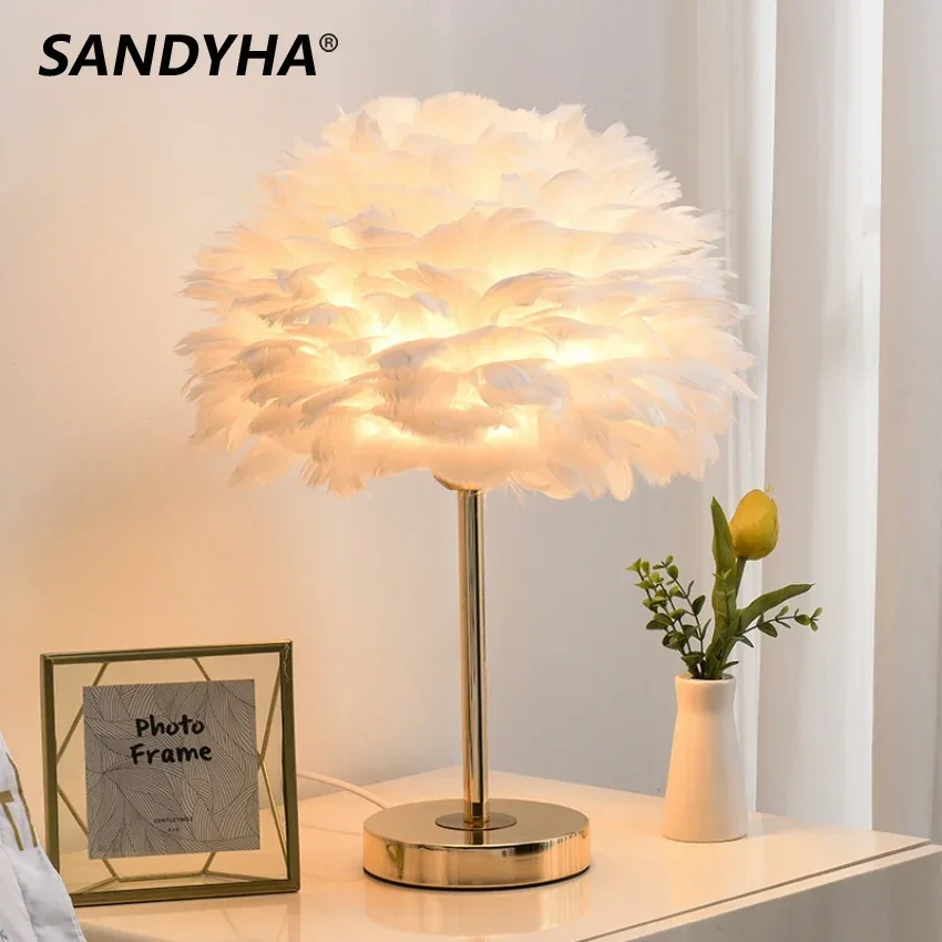 

SANDYHA Modern Luxury Table Lamp Iron White Feather Lampshade Led Desk Light Indoor Living Bedroom Bedside Office Room Lighting