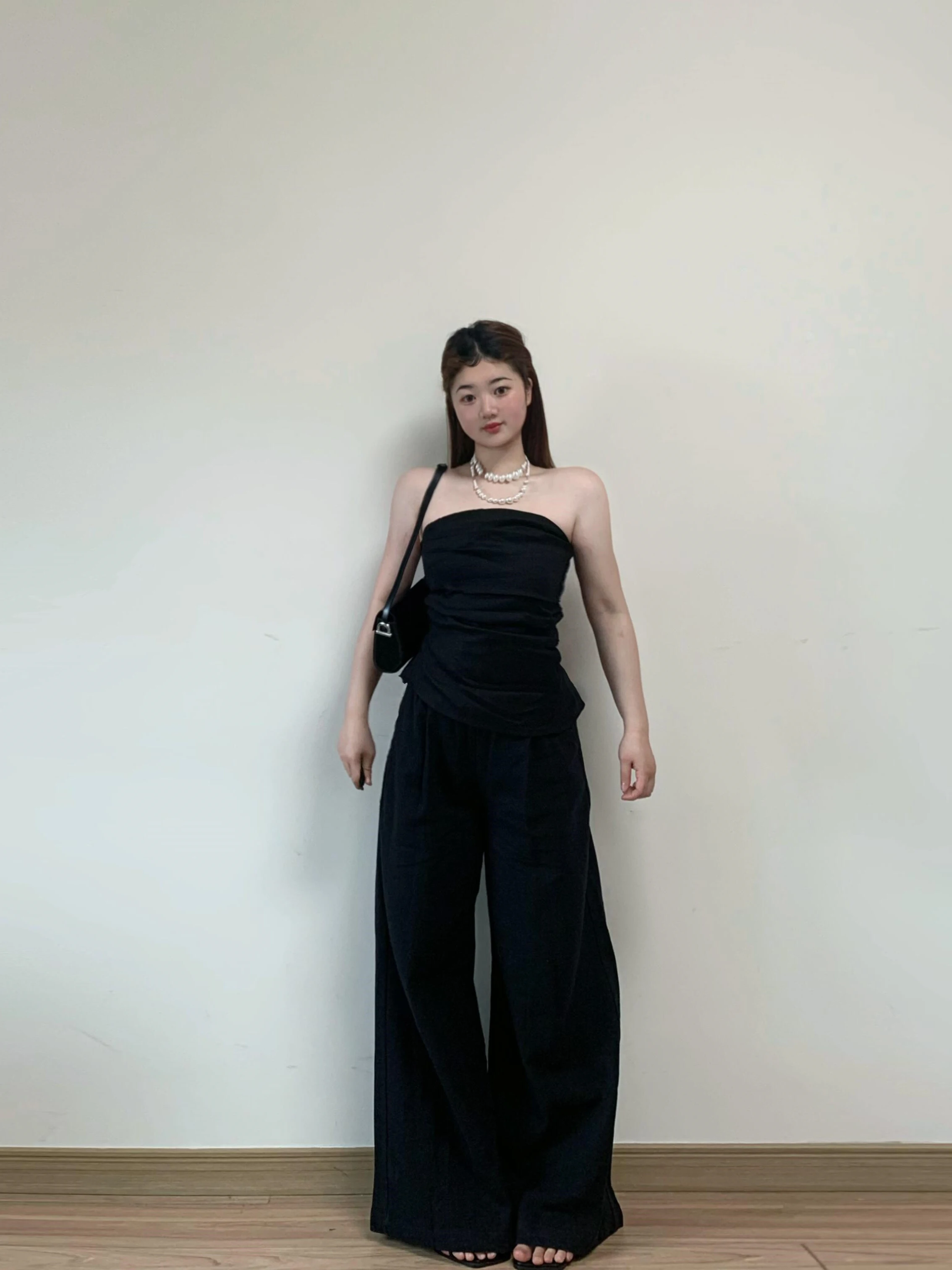 

Spicy Girl Sleeveless Tube Top Vest Women's Summer Fashion Set Casual Wide Leg Pants Two Piece Set High Waist Pure Color