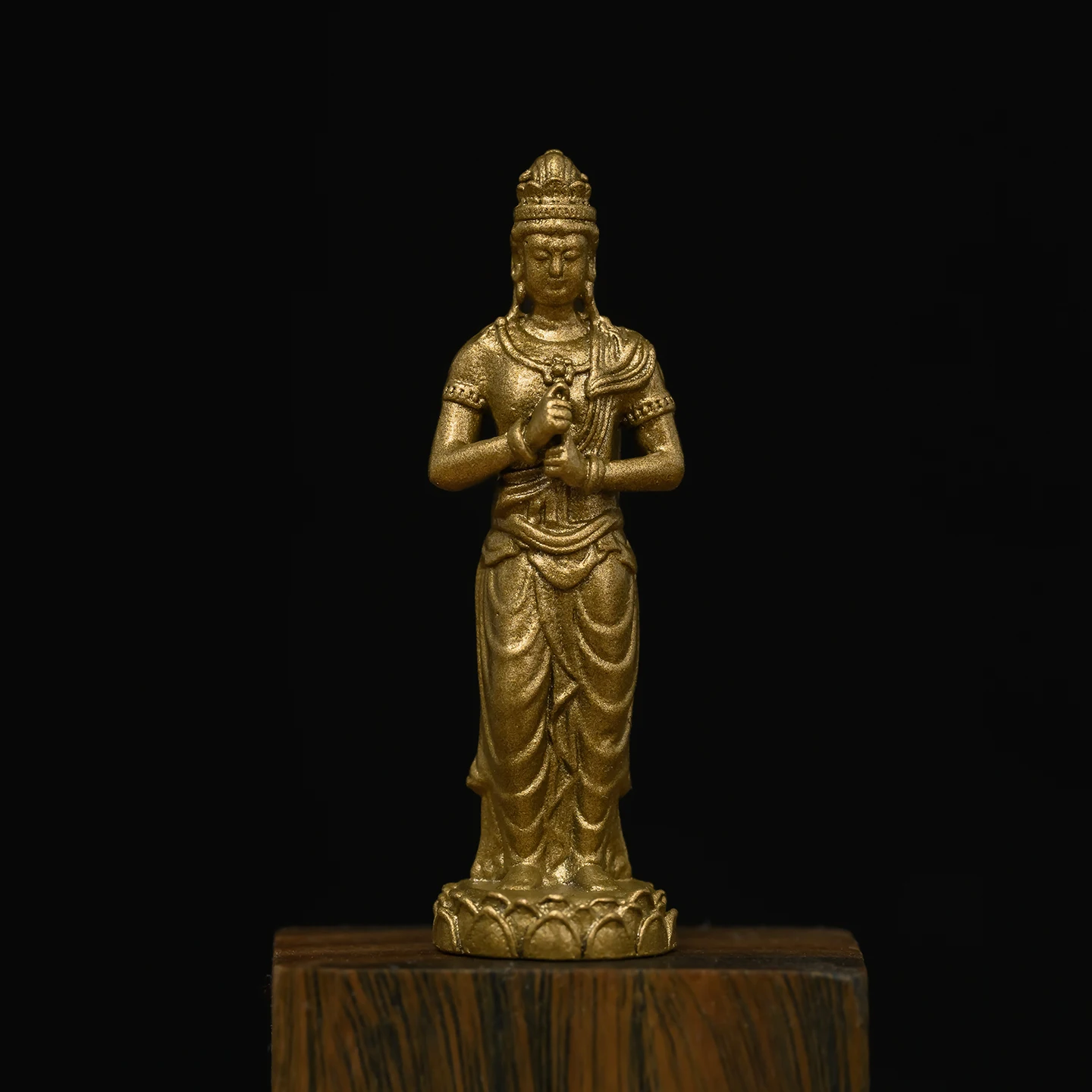 

Mini Brass Dainichi Nyorai Buddha Statue for Esoteric Practice Cosmic Light Awakening Insight Zen Focus Meditation Room