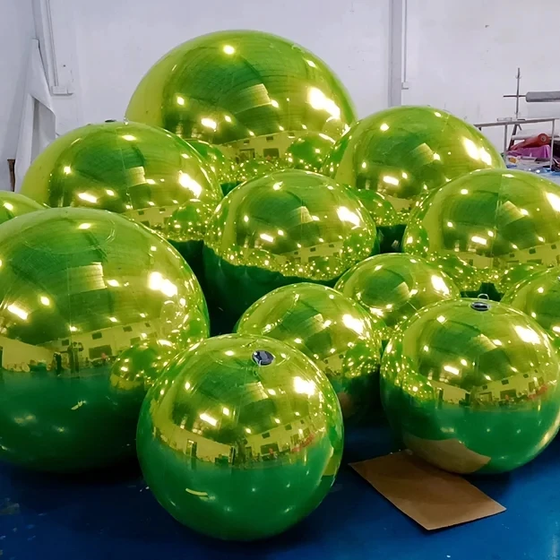 2025 Giant Inflatable Mirror BallทรงกลมPVCที่มีสีสันชุดReusable METALLIC Ballsสําหรับคริสต์มาสปาร์ตี้งานแต่งงานฉากหลังตกแต่ง