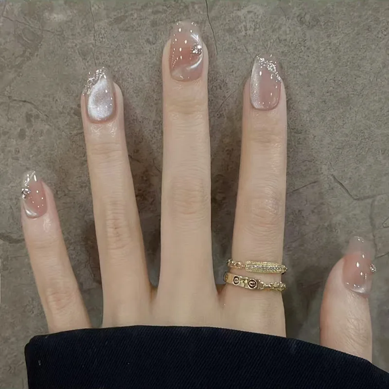 24 Stück süße, mädchenhafte, kurze, quadratische künstliche Nägel, süße weiße French-Nägel, Glitzer-Stern-Strass-Nagelkunst, Katzenaugen-Schleifen-Press-On-Nägel