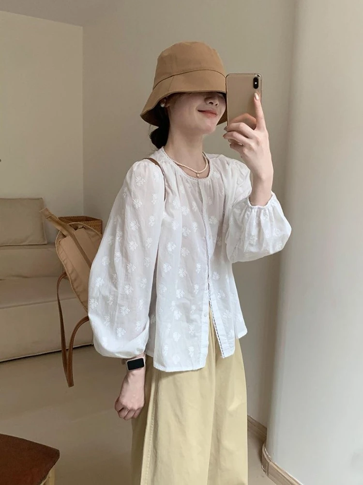 

Sweet Embroidery O-neck Single Breasted Blouses Y2k Thin Puff Sleeve Shirt Women 2025 Summer New All-match White Tops Mujer