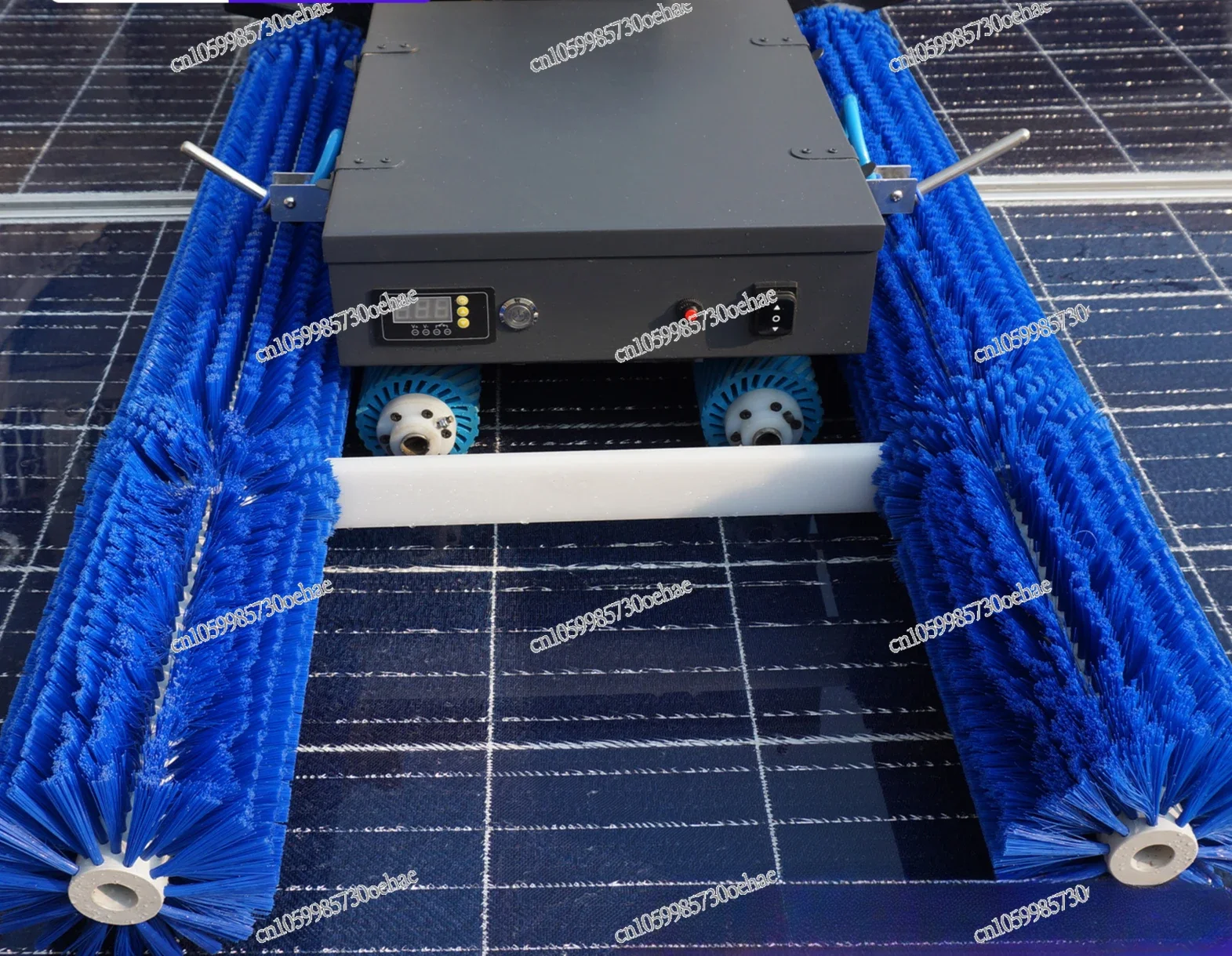 Solar Photovoltaic Panel Cleaning Round Brush Tool Greenhouse Sun Room Equipment Cleaning Robot High Pressure Cleaner