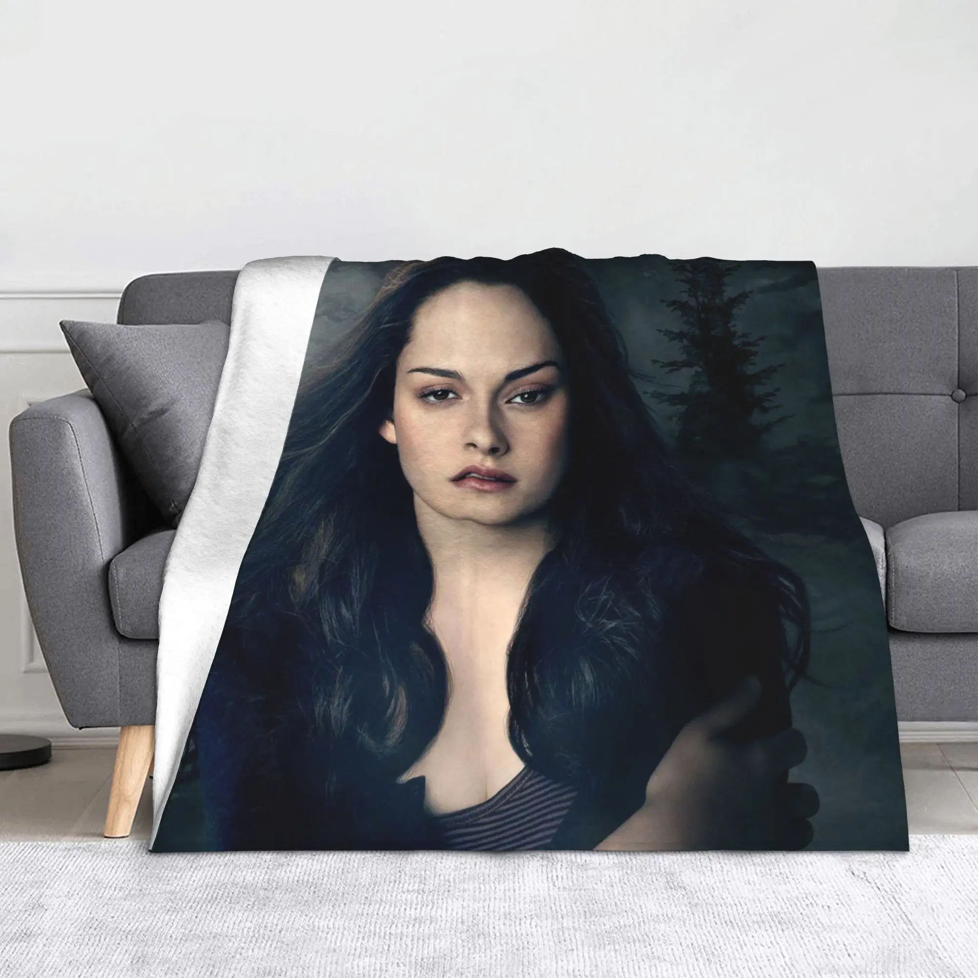 The Twilight Saga Flannel Throw Blanket Bella Vampire Girl Blankets for Bed Couch Lightweight Bed Rug