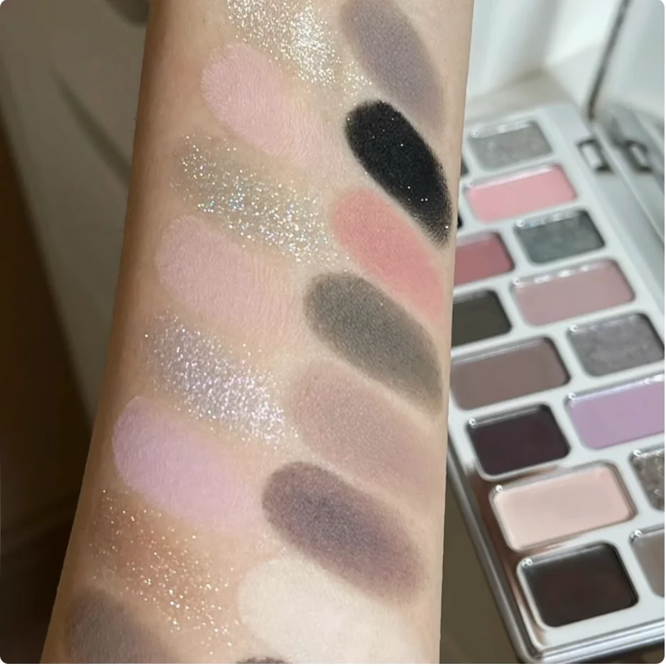 Qianyan Cheeryep 16-kolorowy cień do powiek Matte Pearlescence Explosive Flash Palette Powder Black Qian Yan Cowherd makijaż Kosmetyki
