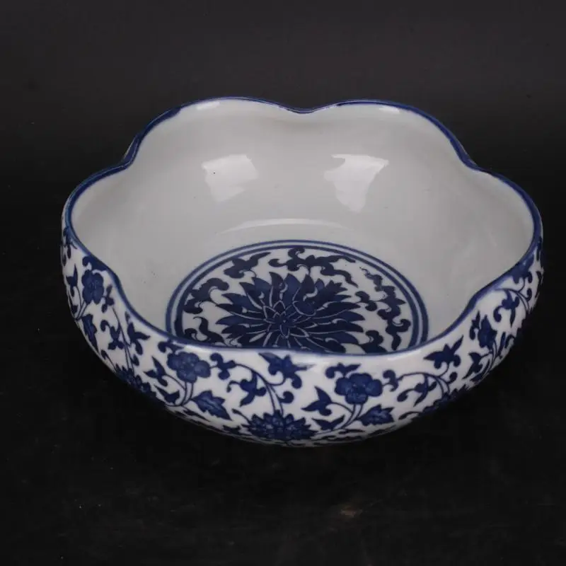 Chinese Qing Qianlong Blue and White Porcelain 5.51 Inch Lotus Pattern Bowl for Decorative Display Collectible Gift