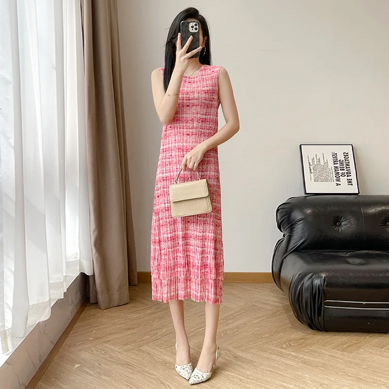

Casual Style Casual Summer New Loose Slimming Midi Skirt Dress Three-dimensional Fringe Pleated Vest Dress Elegant Versatile