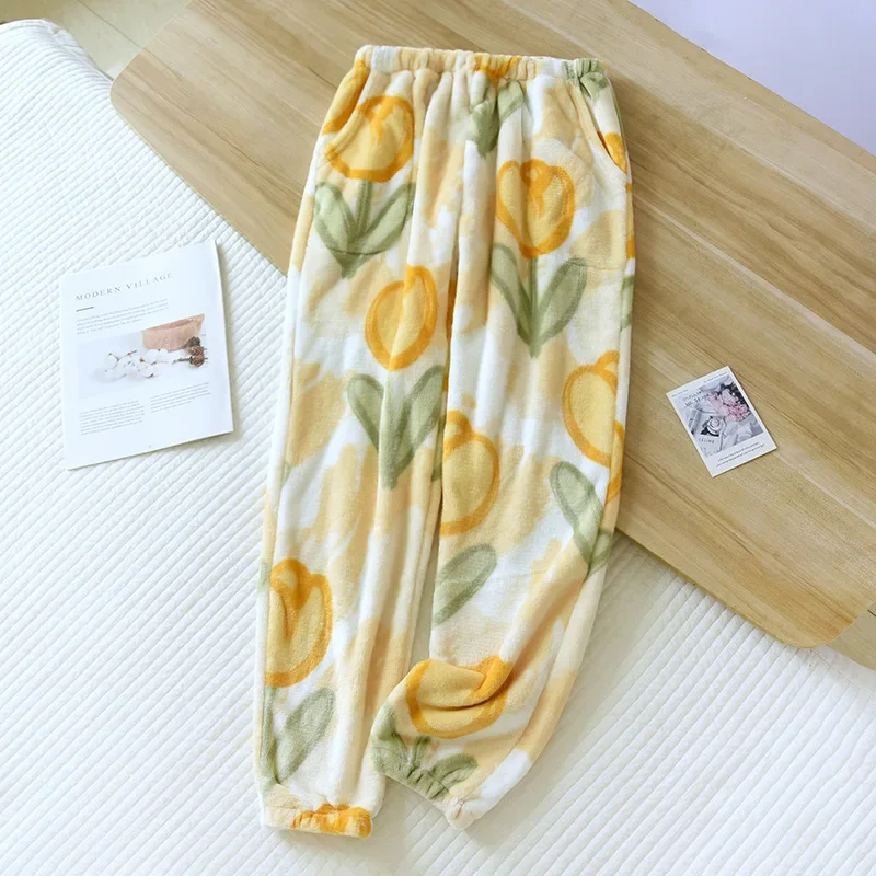 Outono e inverno 2025 novas calças de pijama feminino flanela flor pelúcia engrossado coral veludo fechando calças domésticas calças grandes