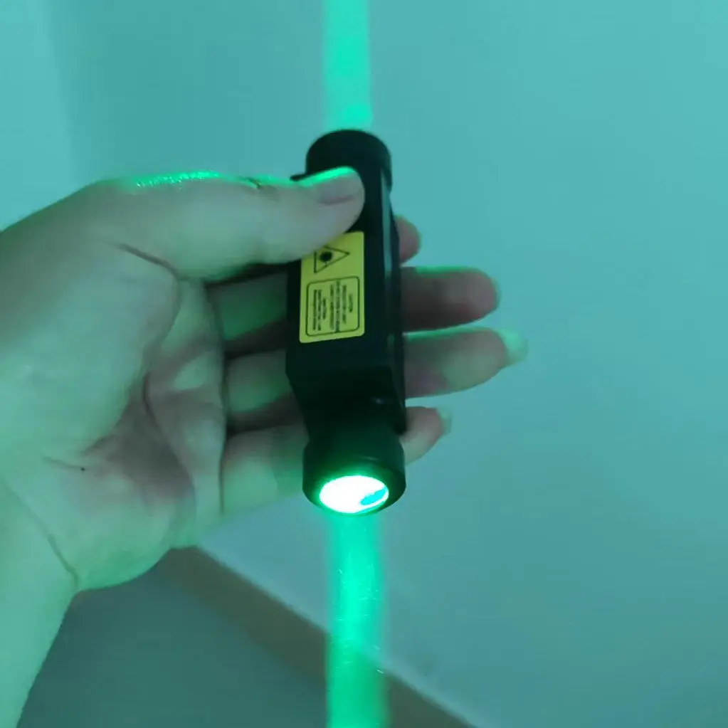 handheld-dual-head-laser-een-light-520nm-laser-dance-performance-props-glowing-sti-dual-head-laser-sword-par-performanc