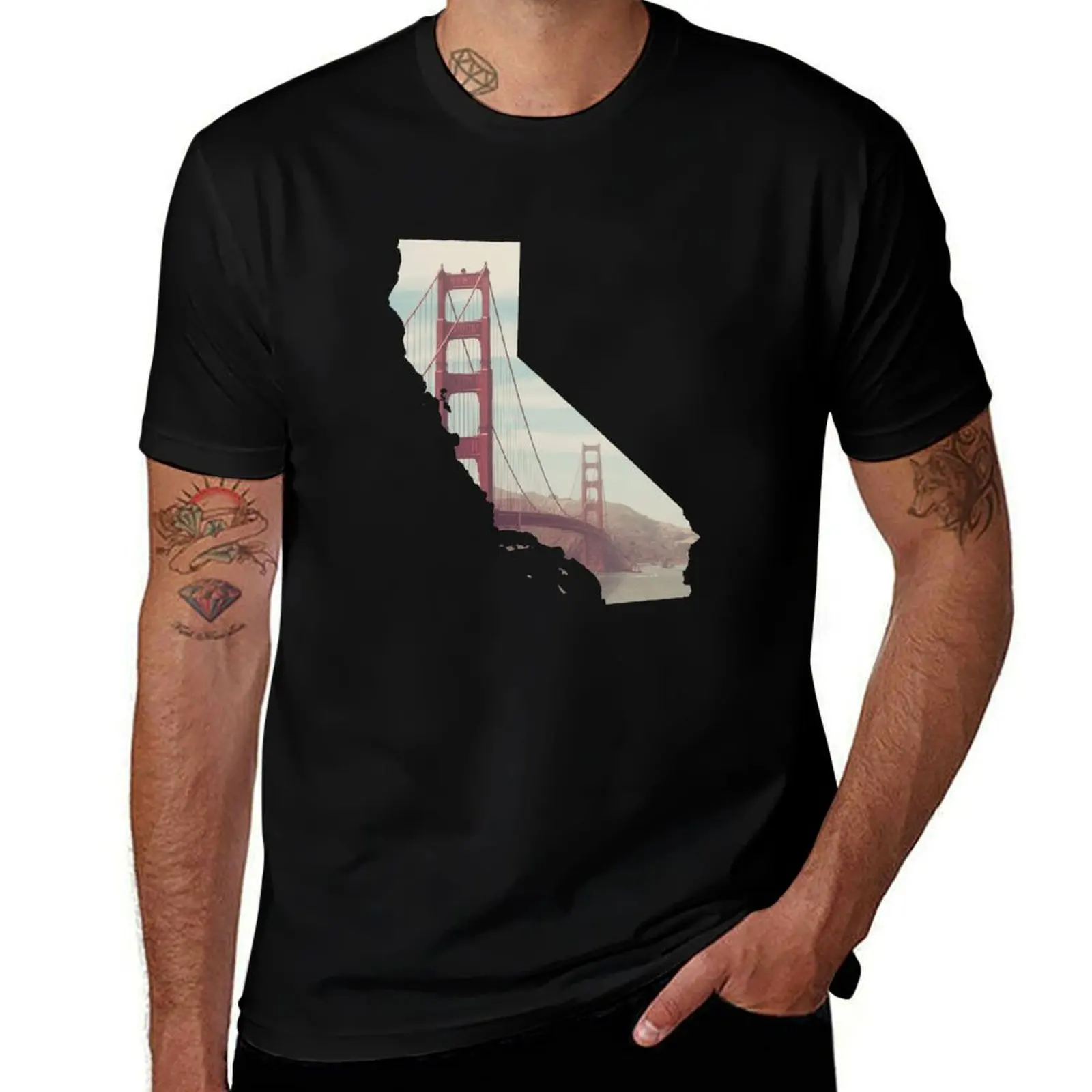 San Francisco, California T-Shirt Casual Everyday Short Sleeve T-Shirt