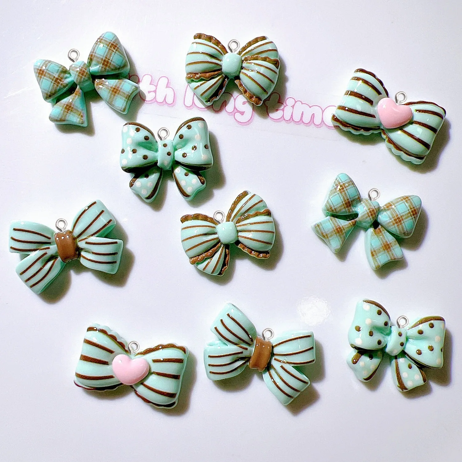 10Pcs Cute Green Series Bowknot Resin Pendants Plaid Stripe Heart Bow Charms For DIY Earrings Necklace Key Chain Jewelry Making