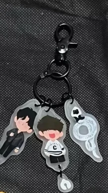 أحدث قلادة سلسلة مفاتيح أكريليك لسيارة "Reverse Love"، قلادة حقيبة الظهر، هدية عالية القيمة للأصدقاء