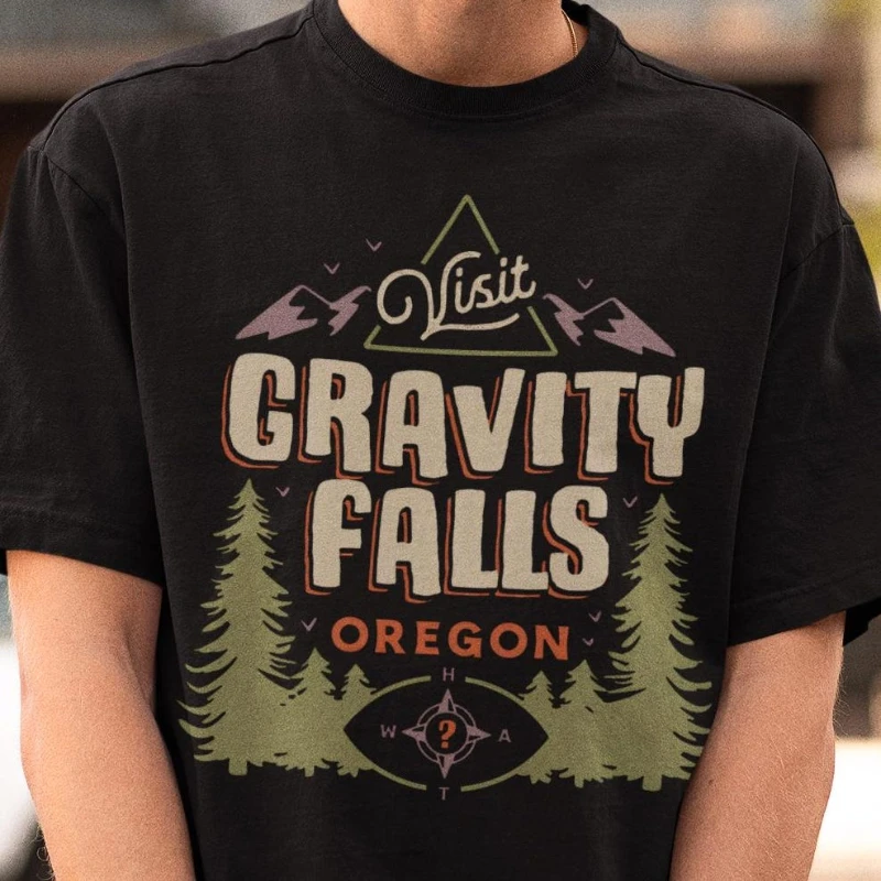 Image of Sommerliches, lässiges Kurzarm-T-Shirt und Shorts für Herren mit dem klassischen Gravity Falls-Motiv. Klassisches T-Shirt mit dem klassischen Gravity Falls-Motiv