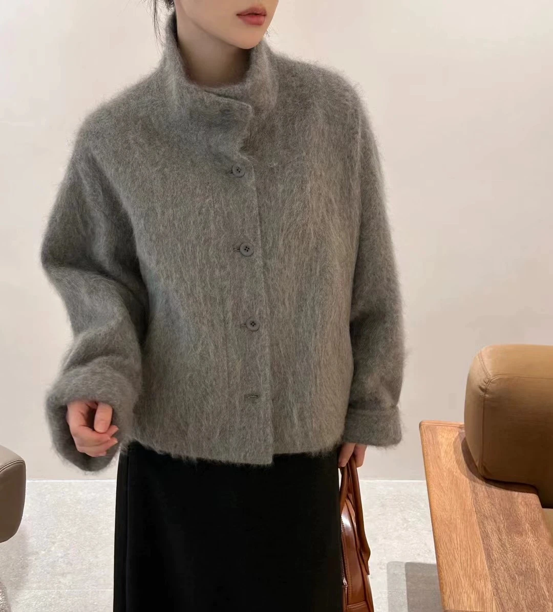 

Женское короткое пальто MingRui в европейском и корейском стиле с воротником-стойкой, на флисовой подкладке, утепленное, с длинными рукавами, коллекция Зима 2026, Новогодняя модель