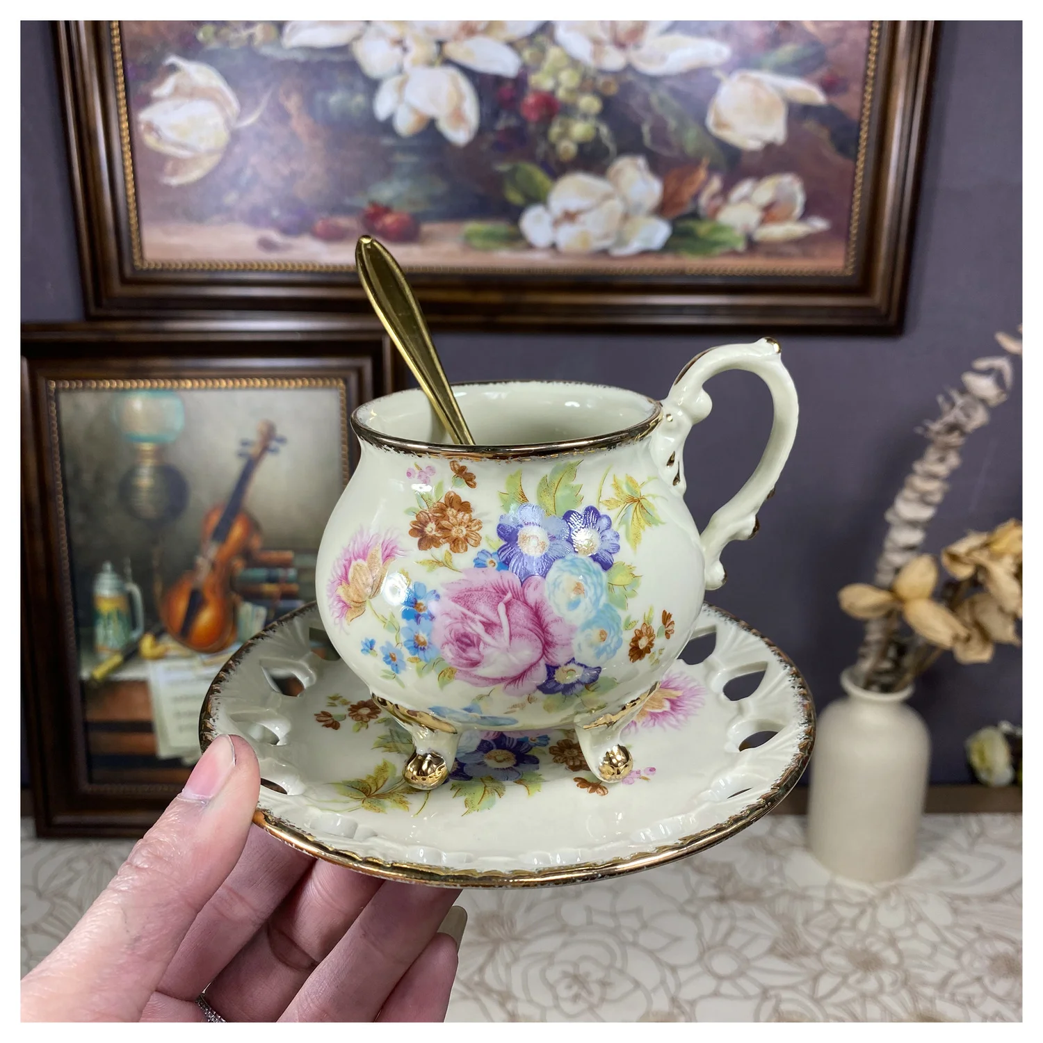 New Palace Flower Tea Cups In The Afternoon, Hand-made Large-capacity Lovely Home Retro Coffee Cups and Saucers.