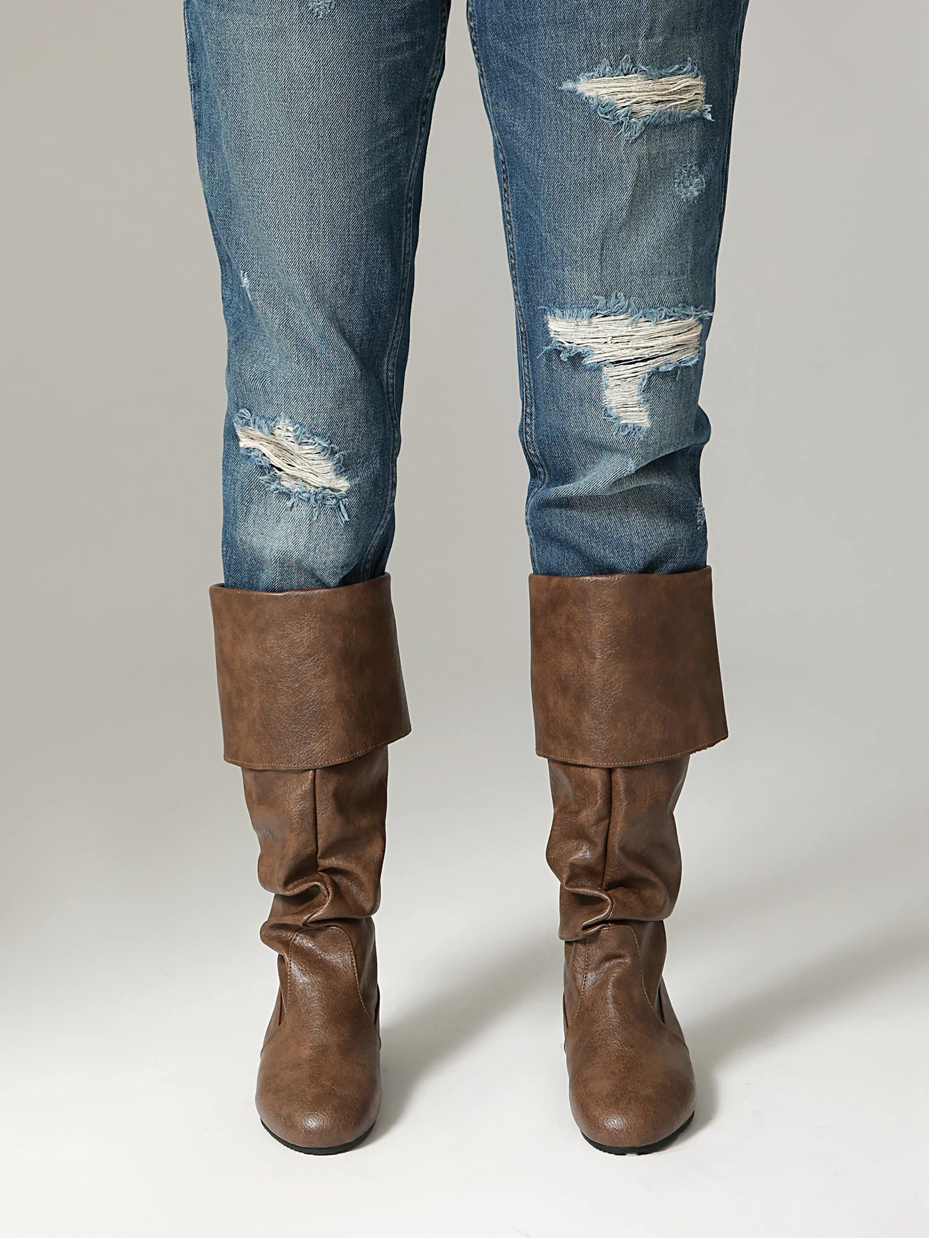 

2025 средневековые ретро-стили, осенне-зимние модные ботинки COS на низком каблуке с круглой головкой и высокой трубкой, нейтральные рыцарские ботинки