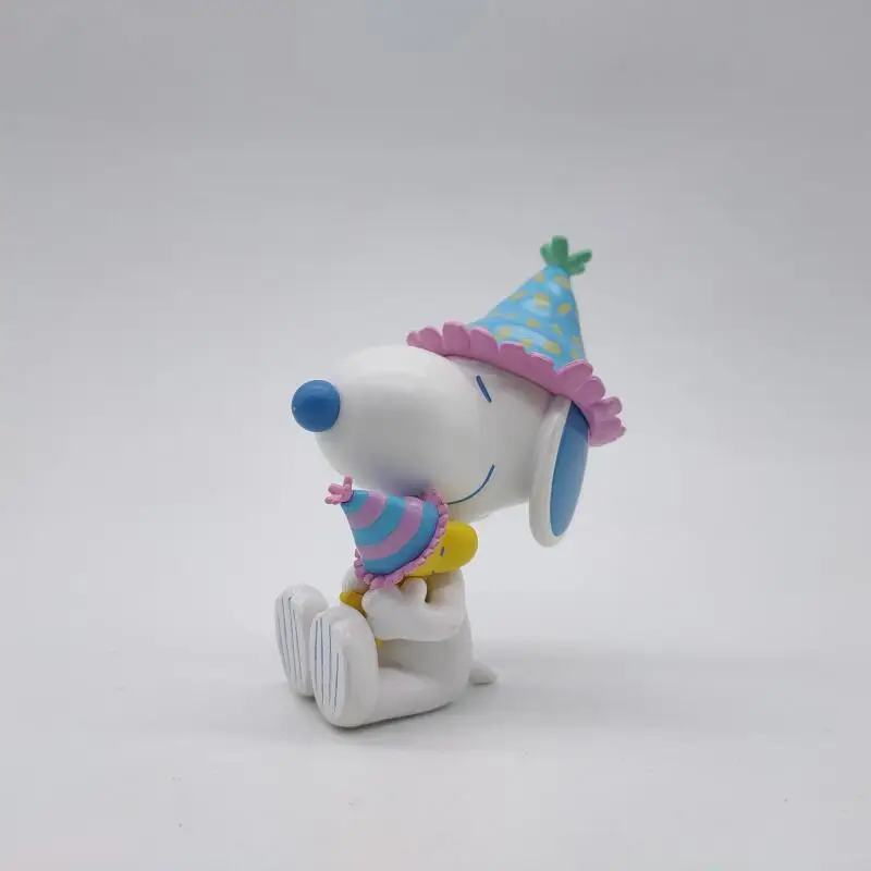 سنوبي عيد ميلاد قبعة زخرفة الكرتون Kawaii براون لوسي لينوس نموذج تمثال عيد الميلاد تمثال حلية المفاتيح ديكور المنزل