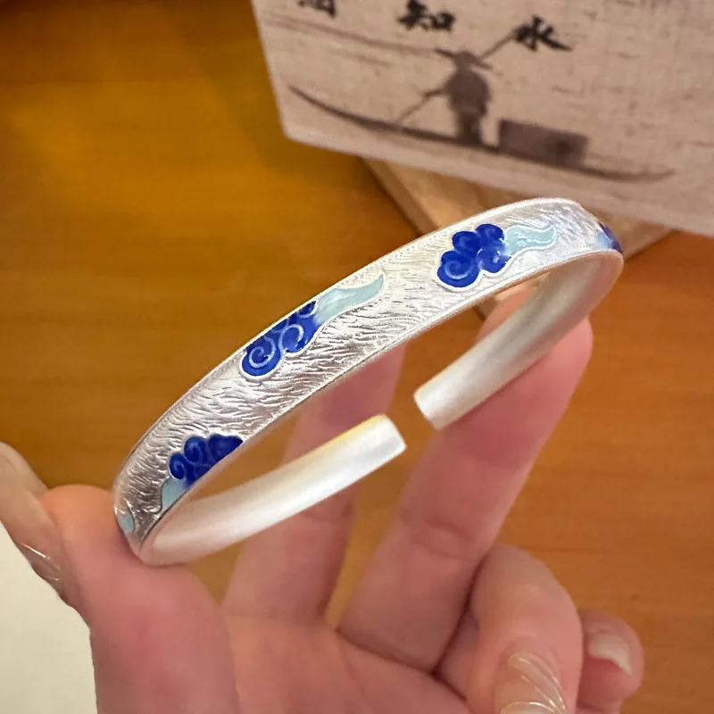 

Оригинальные классические благоприятные браслеты с облаками для женщин, белый, синий, эмаль, простой браслет с открытием, дизайн, вечерние ювелирные изделия, подарок