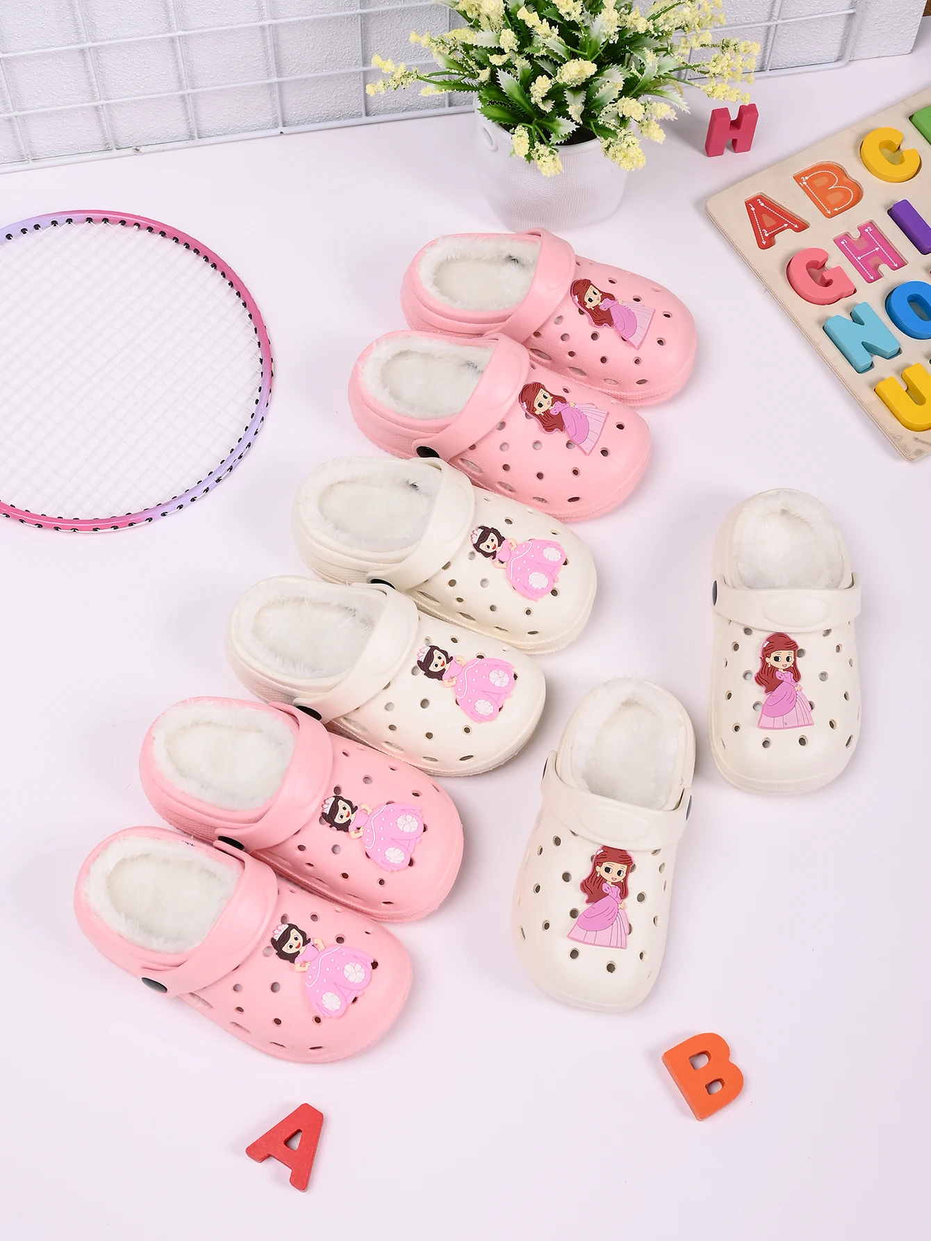 أحذية أطفال مبطنة بالصوف أحذية منزلية داخلية مانعة للانزلاق تبريد نعل ناعم أحذية أطفال صغار أحذية بناتي أحذية قطيفة دافئة #2