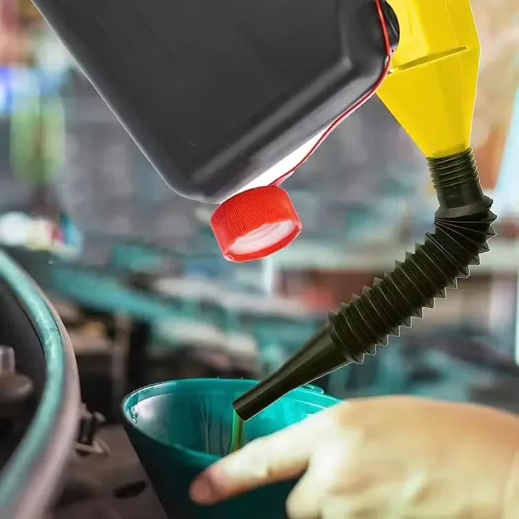 Universal Plastic Multi-Function Wide Mouth Large Funnels Flexible Draining Tool Snap Funnel for Automotive Oil Funnels