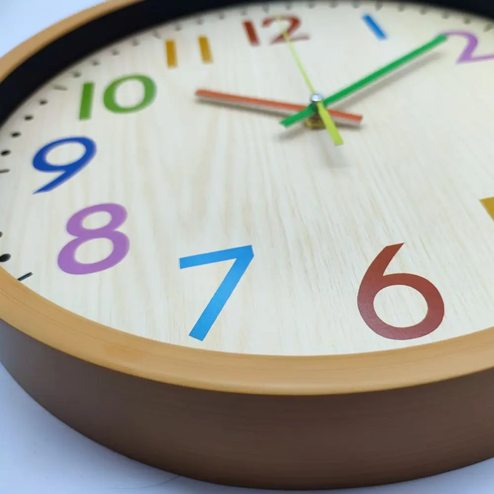 Silent Quartz Wall Clock Round Wood Texture Decorative Hanging Timepiece Modern Design For Bedroom Living Room Office Art