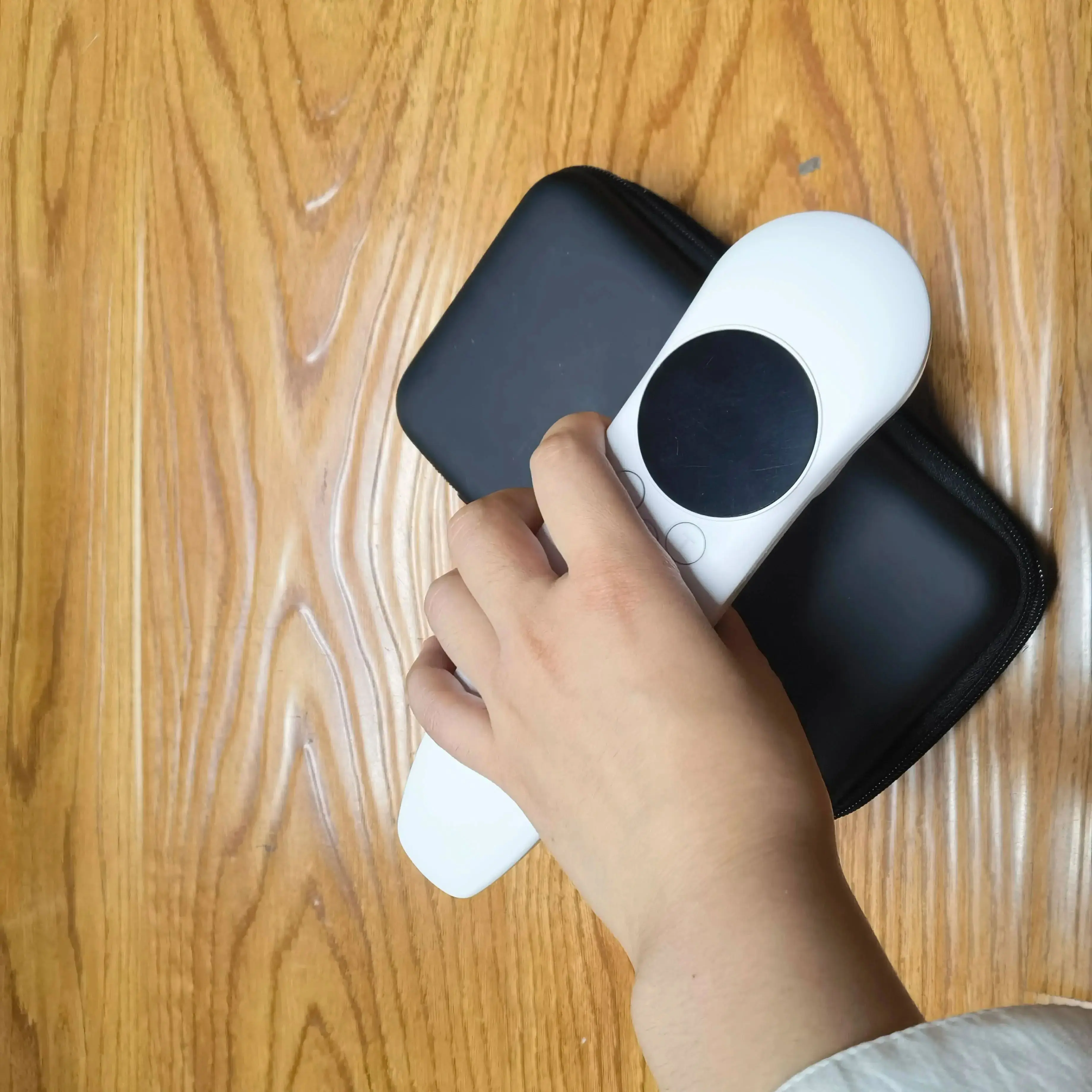 

HLKGO Холодная лазерная терапия Ветеринарное устройство для домашних животных 3 × 08 нм Терапия красным светом для облегчения боли при отите, артрите, домашнего использования для собак, кошек, лошадей