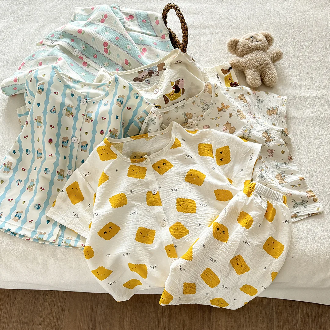 

Пижамы, новая летняя детская одежда, корейский стиль, повседневный комплект из двух предметов с короткими рукавами и принтом для мальчиков и девочек